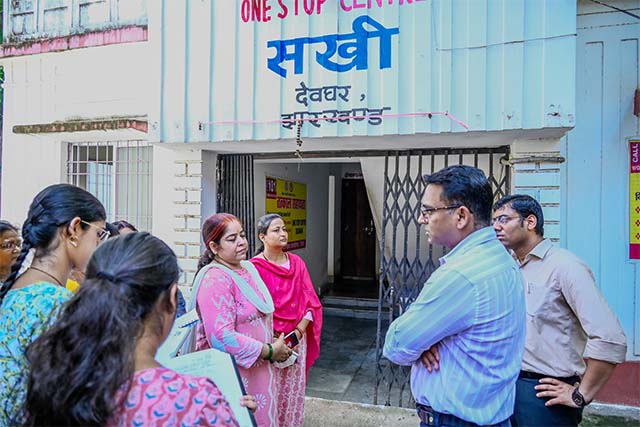 सखी वन स्टाॅप सेन्टर के माध्यम से महिलाओं को मिलेगी सुविधाएंःडीसी