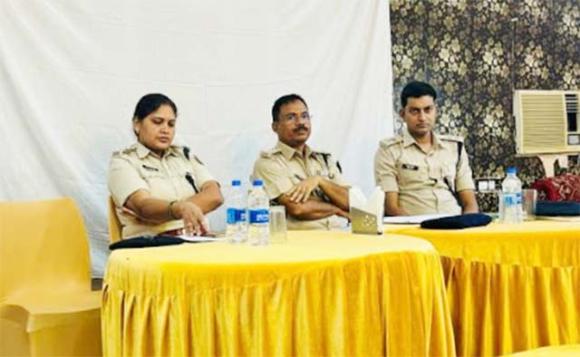 आगामी विधानसभा चुनाव को लेकर अंतराज्यीय पुलिस पदाधिकारीयों की हुई बैठक