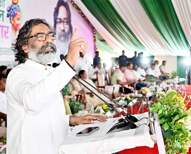 मुख्यमंत्री ने मइंया सम्मान योजना के लाभुकों के खातों में 57.38 करोड़ की राशि हस्तांतरित की