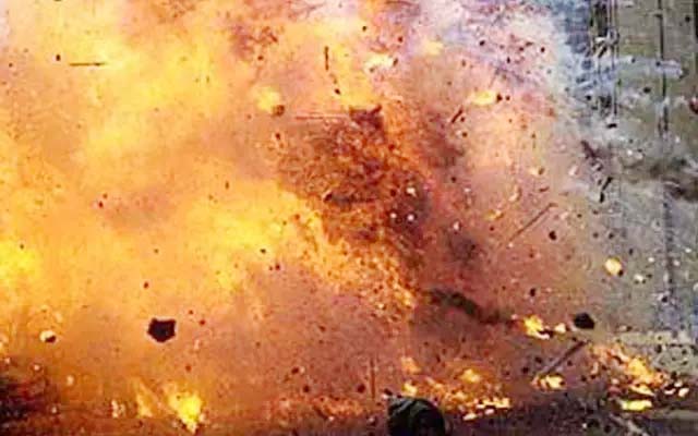 मयुराक्षी कला मंच में फटा गैस सिलिंडर,बाल बाल बचे श्रद्धालु