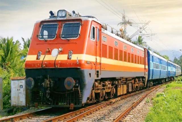 साहिबगंज होकर मुंबई जाएगी पूजा स्पेशल ट्रेन यात्रियों को मिलेगी सुविधा