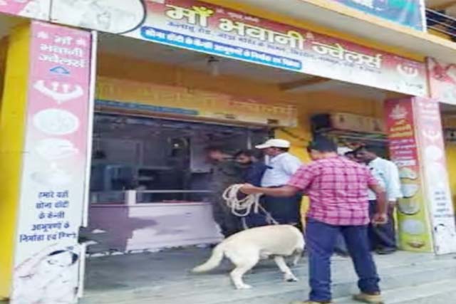 रांची में सर्राफा दुकान की दीवार काटकर चोरी
