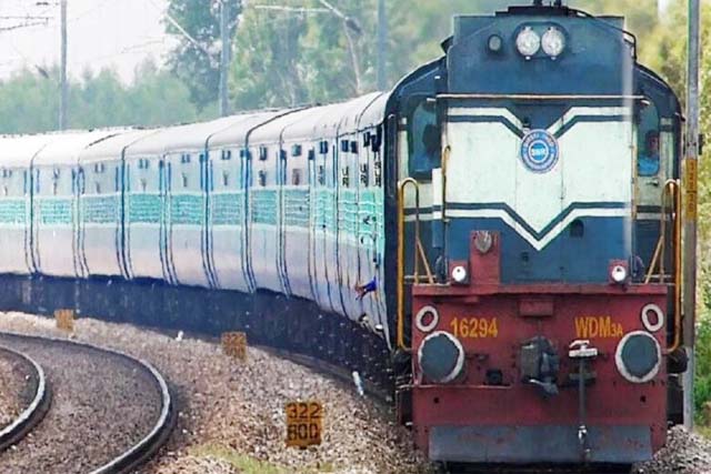30 सितंबर से महत्वपूर्ण ट्रेनें परिवर्तित मार्ग से चलेंगी