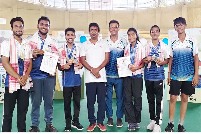 झारखंड स्टेट की चैंपियन बनी देवघर की सोनी गुप्ता, फाइनल में अंतराष्ट्रीय खिलाड़ी सरिता तिर्की को हराया