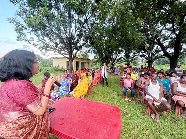 भाजपा की परिवर्तन यात्रा सह निशुल्क कैंप का कारवां पहुंचा जरमुंडी