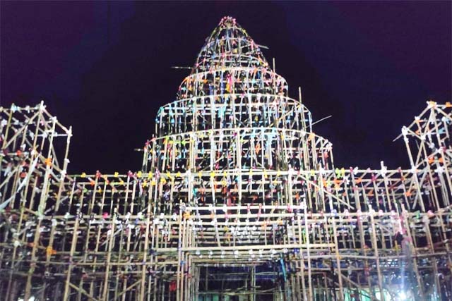 मायापुर मंदिर के तर्ज पर बना दुर्गा पूजा पंडाल, बना आकर्षक का केन्द्र