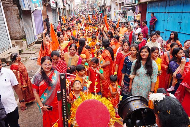 मारवाड़ी युवा मंच प्रेरणा शाखा ने निकाली विशाल बाल कावड़ यात्रा