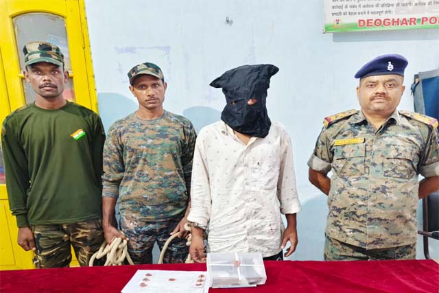 रंगदारी कि मांग को लेकर फायरिंग मामले में हथियार के साथ एक आरोपी गिरफ्तार