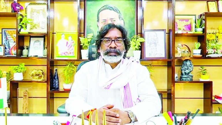 मुख्यमंत्री का बड़ा फैसला : उत्पाद सिपाही की नियुक्ति प्रक्रिया तीन दिन तक स्थगित