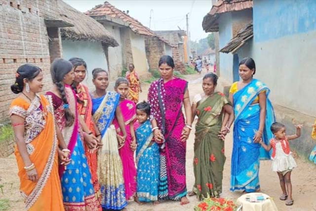 ग्रामीण क्षेत्र में करमा पर्व का हर्षोल्लास के साथ हो रहा है आयोजन
