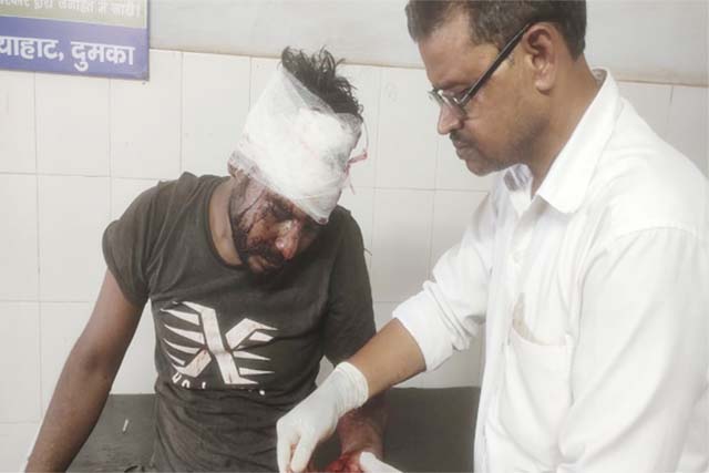 गवाही नहीं देने पर एक युवक पर रड से हमला कर किया लहूलुहान