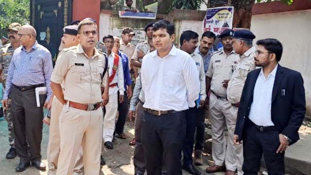 न्यायालय की चाक चौबंद सुरक्षा व्यवस्था को ले उपायुक्त एवं पुलिस अधीक्षक में लिया जायजा
