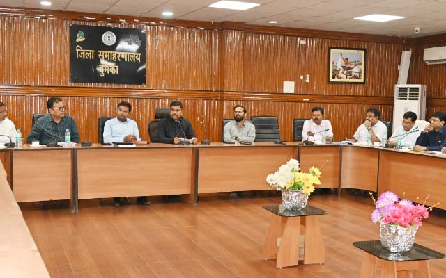 अविलंब मेडिकल बोर्ड का गठन का डीसी ने दिया निर्देश