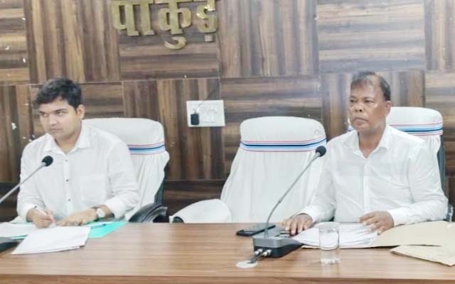 सही मात्रा में सही समय पर लाभुक को हो खाद्यान्न उपलब्ध : डीसी