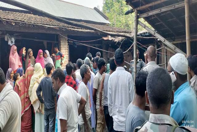 विवाहिता महिला ने फंदे से लटककर की आत्महत्या