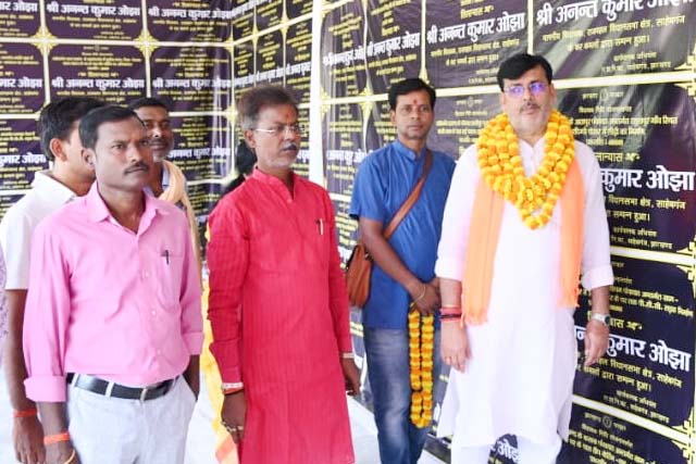 विधायक अनन्त ओझा ने किया 2 करोड़ 94 लाख की लागत से 78 योजनाओं का शिलान्यास