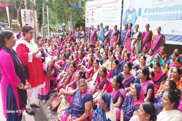 आंगनबाड़ी सेविका व सहायिकाओं काअनिश्चितकालीन हड़ताल शुरू