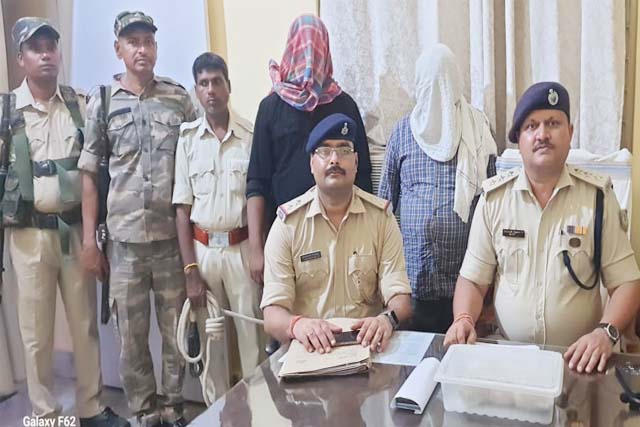 पुलिस ने बरहरवा-राजमहल मुख्य मार्ग से 25 लाख के ब्राउन सुगर के साथ दो तस्कर गिरफ्तार