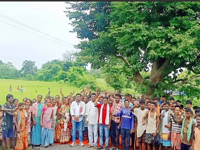 भाजपा को पूर्ण समर्थन कर जिताएं बिजली पानी सड़क शिक्षा सब मिलेगा: बाबूधन मुर्मु