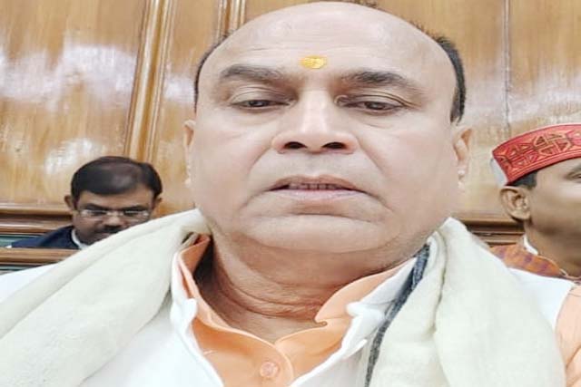 फारबिसगंज विधायक ने विधानसभा में फिर उठाया पशु वधशाला बंद करने की मांग