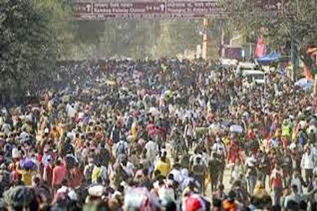 महाकुम्भ में हादसे के लिए संतों ने मेला प्रशासन को जिम्मेदार ठहराया
