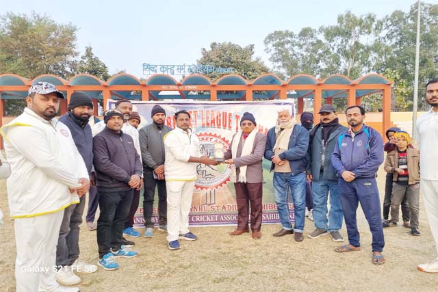 सीनियर क्रिकेट लीग टूर्नामेंट : वल्चर्स क्रिकेट क्लब ने 5 रनों से दर्ज की जीत