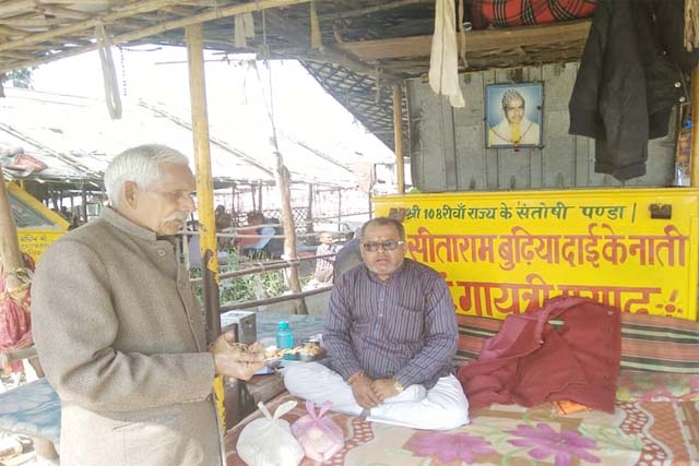 प्रयाग के पण्डों का लेखा जोखा कौन रखता है? मिलिए प्रयाग के पण्डों के पुरोहित से