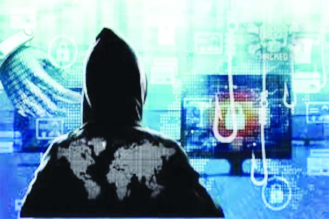 महाकुंभ में स्नान करती महिलाओं के वीडियो डार्क वेब पर बेचा