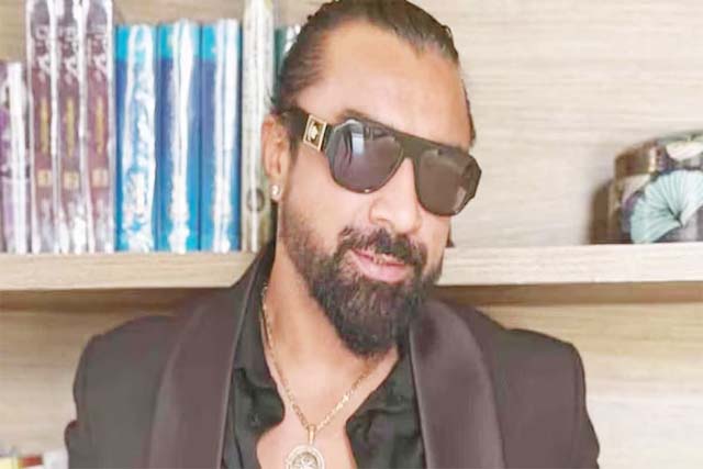 रेप मामले में अभिनेता एजाज खान की अग्रिम जमानत खारिज, फरार है एजाज