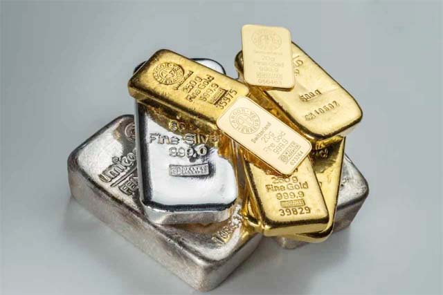 सोना 695 रुपए गिरकर 1,06,500, चांदी में भी गिरावट