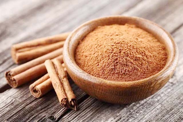 दालचीनी डायबिटीज के मरीजों के लिए विशेष रूप से फायदेमंद