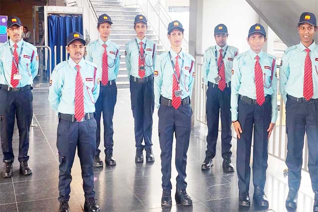 तेलंगाना सरकार की पहल, ट्रांसजेंडर्स के हाथों में सौंपी मेट्रो की सुरक्षा