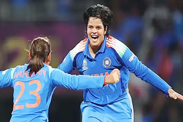 ICCकी सर्वश्रेष्ठ महिला खिलाड़ियों की दौड़ में शैफाली , ईशा और पुथावोंग