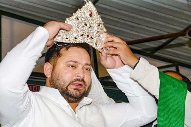तेजस्वी प्रसाद यादव ने ईश्वर की शपथ लेकर संभाला विधायक पद, नेता प्रतिपक्ष की भूमिका भी निभाएंगे