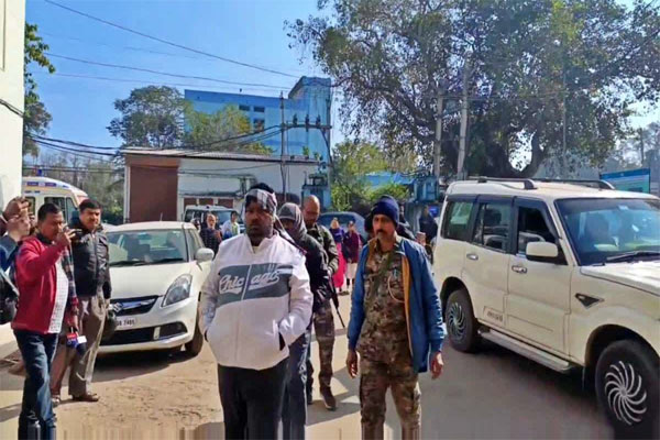 धनबाद रिंग रोड घोटाले में एसीबी की बड़ी कार्रवाई : तत्कालीन भू-अर्जन पदाधिकारी व अंचलाधिकारी सहित 17 गिरफ्तार