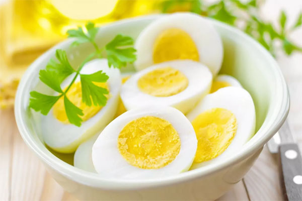 सर्दियों में शरीर की कई जरूरतों को पूरा करता है Egg