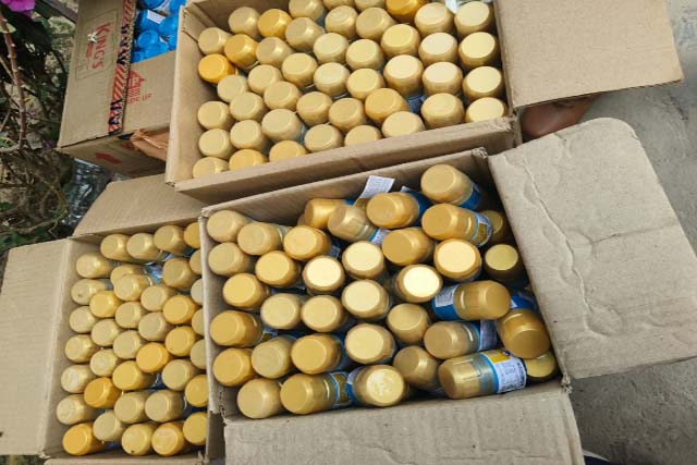 साहिबगंज में नकली कीटनाशक दवा निर्माण का भंडाफोड़, 1610 डब्बा नकली कीटनाशक दवा व स्टीकर बरामद