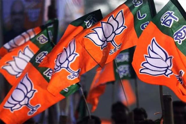 पश्चिम बंगाल और केरल के चुनाव में मुख्यमंत्री पद का कोई चेहरा घोषित किए बिना भाजपा चुनावी रण में उतरेगी