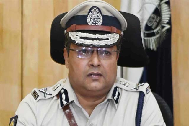 बंगाल में 81 इंस्पेक्टर और 68 सब-इंस्पेक्टर चुनाव ड्यूटी से हटाए गए
