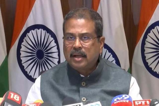 NEET परीक्षा पूरी पारदर्शिता और कड़ी सुरक्षा के साथ कराई जाएगी : धर्मेंद्र प्रधान