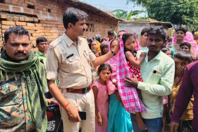 पाकुड़ में सियारों ने ढाई माह की बच्ची को नोचकर खाया, दूसरी बच्ची गंभीर घायल