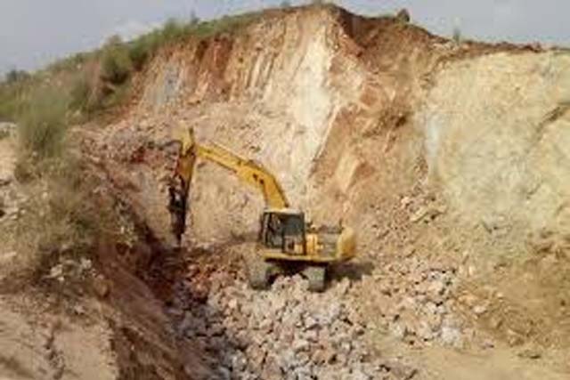 सोहया पहाड़ी पर खनन माफिया’ का कब्जा, एनजीटी पहुंचा मामला