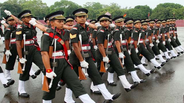 सेना में महिलाओं के लिए रास्ता हुआ और आसान