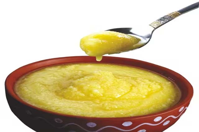 सीमित मात्रा में घी खाना सेहत के लिए बेहद फायदेमंद