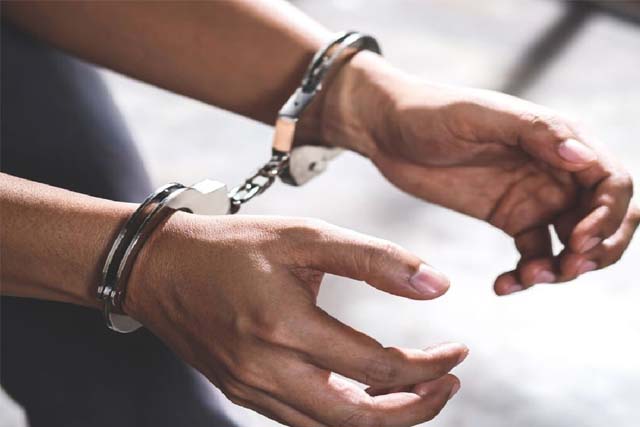 दिनदहाड़े चोरी मामले में पश्चिम बंगाल के दो महिला चोर गिरफ्तार