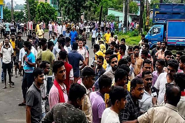 गोड्डा में दिनदहाड़े फायरिंग, बाल-बाल बची जान, एक आरोपी का ने किया आत्मसमर्पण