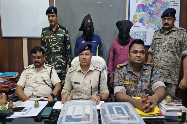 देवघर चोरी कांड का खुलासा, चोरी के जेवर, नकदी और पीतल-कांसा के बर्तन बरामद, दो गिरफ्तार