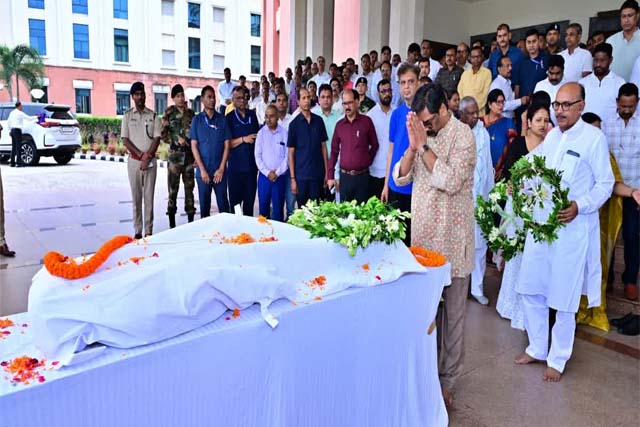 पूर्व मंत्री मन्नान मल्लिक का निधन, मुख्यमंत्री स्पीकर सहित कई नेताओं ने दी श्रद्धांजलि