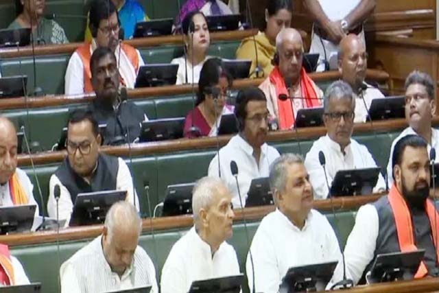 बिहार विधानसभा में 87 हजार,383 करोड़, 43 लाख का अनुपूरक बजट सदन में पेश,13 विधेयक सदन में पेश