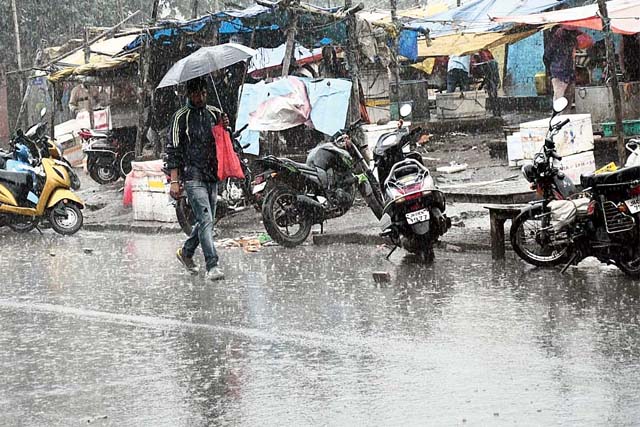 झारखंड के पांच जिलों में भारी बारिश का येलो अलर्ट